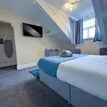 Thornleigh - Free On Street Parking בית הארחה ווינדרמר