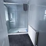 Thornleigh - Free On Street Parking 4*