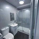 Thornleigh - Free On Street Parking ווינדרמר