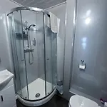 Thornleigh - Free On Street Parking 4*