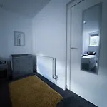 בית הארחה Thornleigh - Free On Street Parking