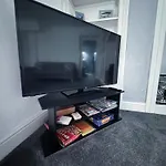 Thornleigh - Free On Street Parking בית הארחה ווינדרמר