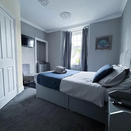 Thornleigh - Free On Street Parking 4*