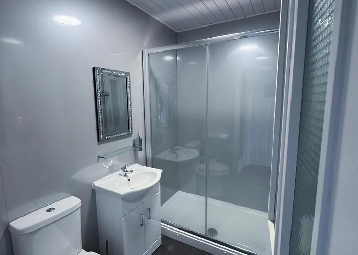 Thornleigh - Free On Street Parking 温德米尔